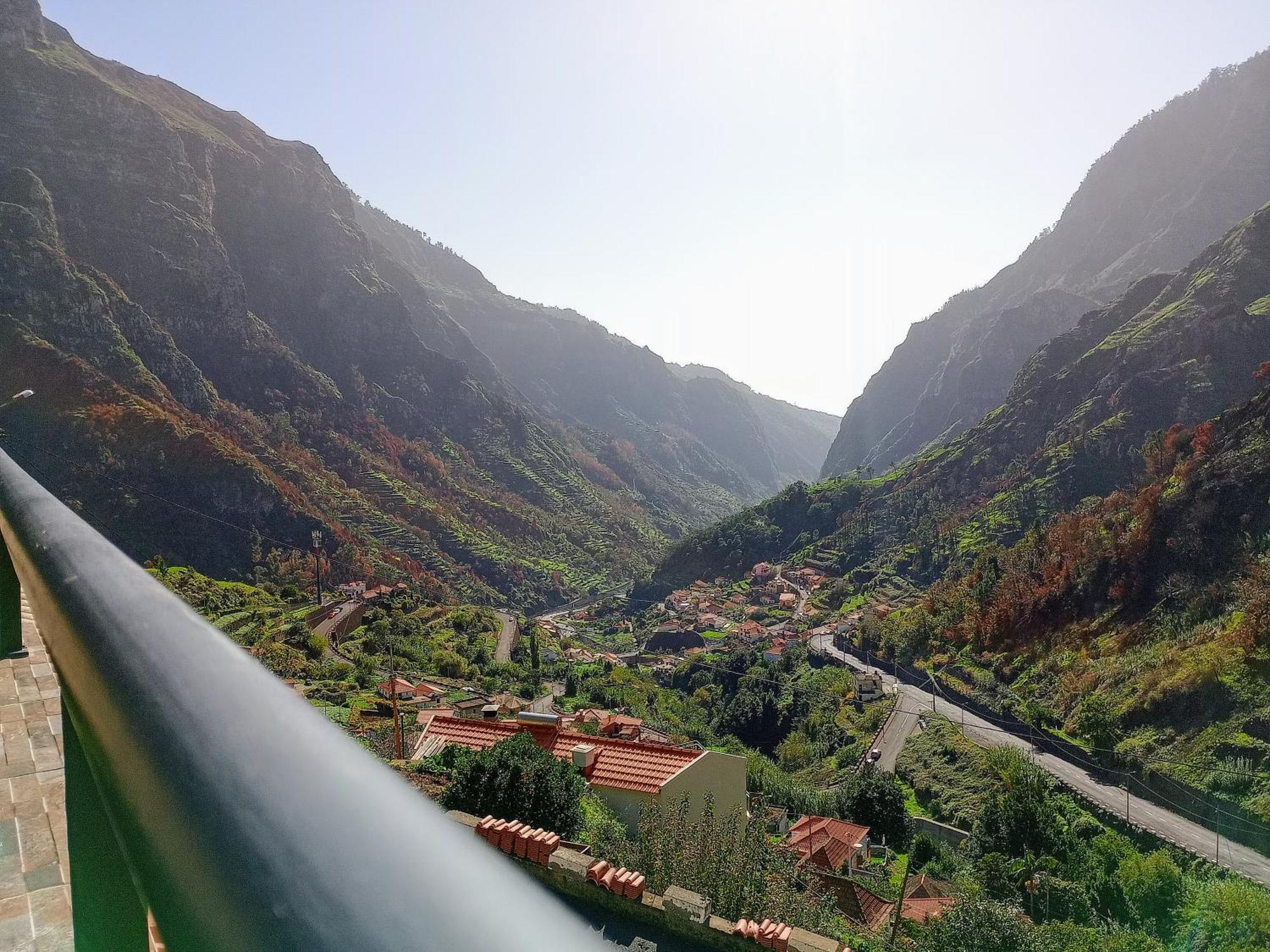 Green Valley House Madeira ริเบรา บราวา ภายนอก รูปภาพ